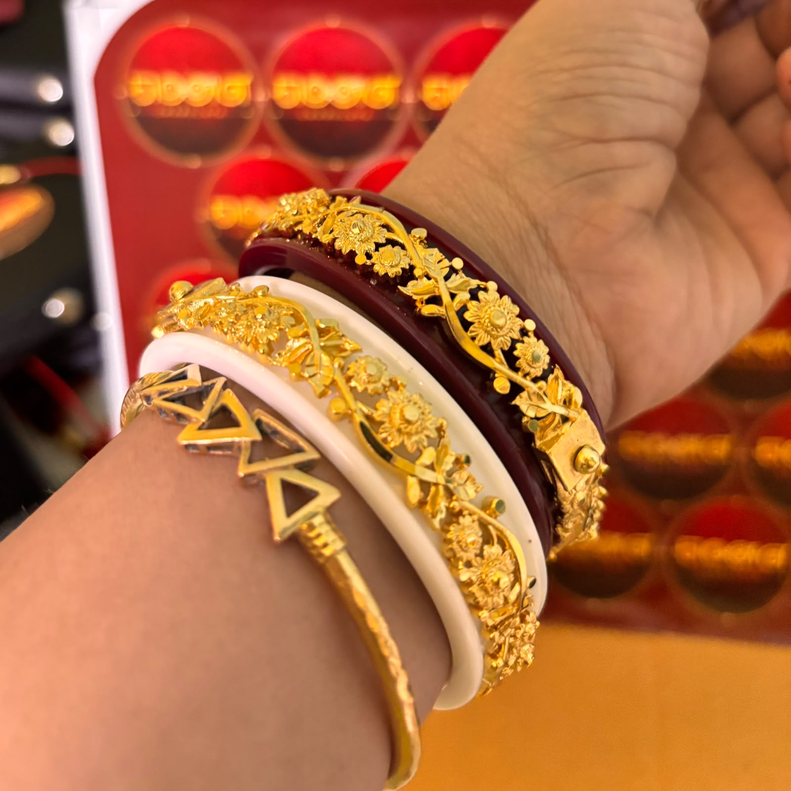 P01 Gold Badhano Pola
